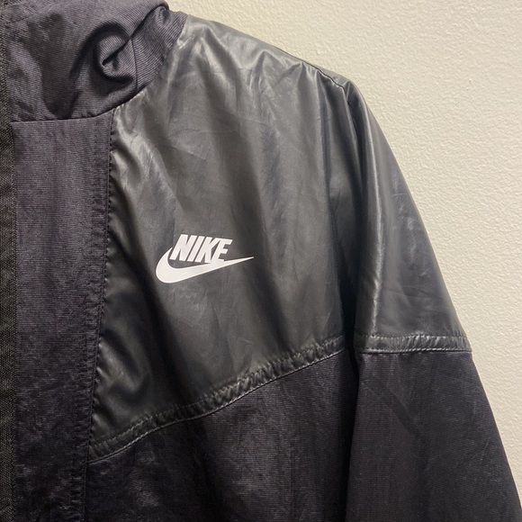 NIKE || crop jacket - Picture 5 of 9